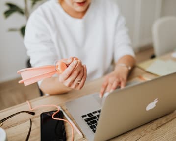 E-Mail-Bewerbung schreiben: Anschreiben, Text & Muster