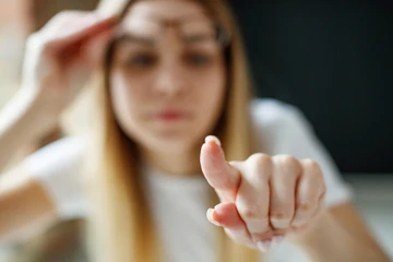 Schlechtes Bewerbungsfoto vermeiden: Kleidung und Tipps